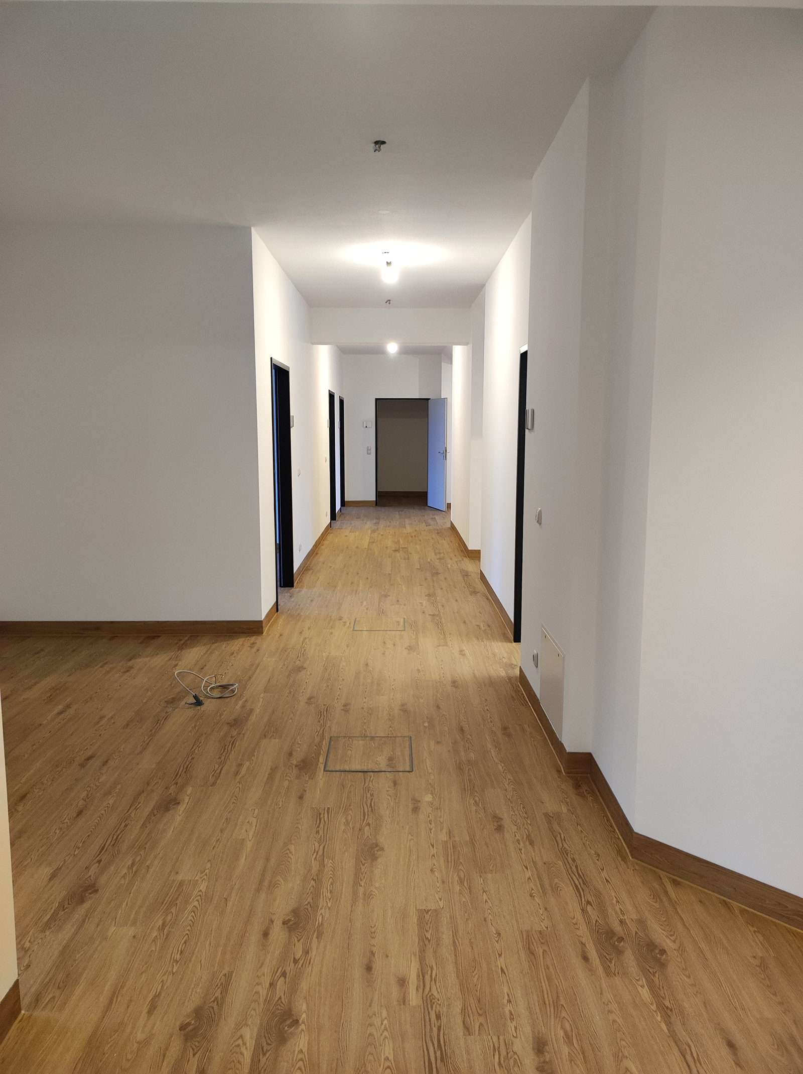 Einblick in die renovierten Büroflächen in Rosenheim
